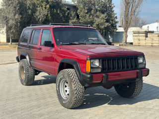 Jeep Cherokee foto 4