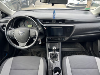 Toyota Auris foto 11