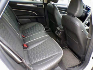 Ford Mondeo foto 7