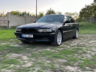 BMW 7 Series foto 2