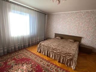 Apartament cu 4 camere, 128 m², Centru, Chișinău foto 3