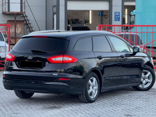 Ford Mondeo foto 3