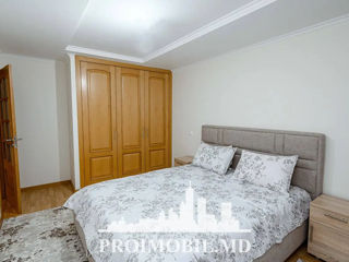 Apartament cu 3 camere, 70 m², Centru, Chișinău foto 2