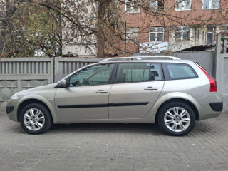 Renault Megane foto 2