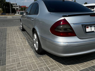 Mercedes E-Class foto 4