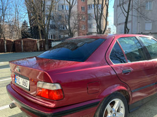 BMW 3 Series foto 6