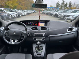 Renault Grand Scenic foto 11