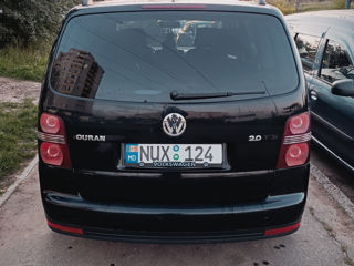 Volkswagen Touran foto 4