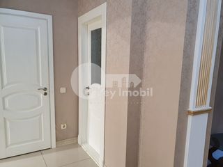 Sp. Comercial spre vânzare, euroreparație, Centru, 145000 € ! foto 11