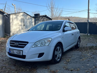 KIA Ceed foto 4