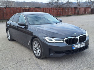 BMW 5 Series foto 2