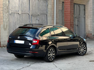 Skoda Octavia foto 3