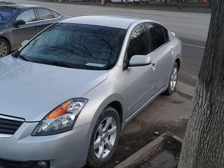 Nissan Altima foto 1