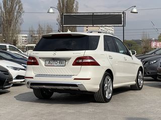 Mercedes ML Class foto 5