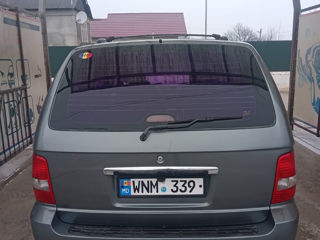 KIA Carnival foto 4