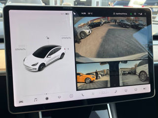 Tesla Model 3 foto 14