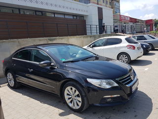 Volkswagen Passat CC foto 2