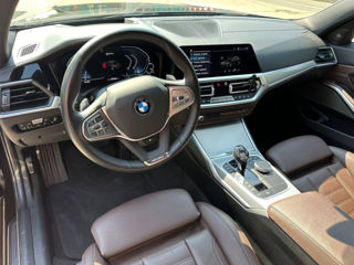 BMW 3 Series foto 10