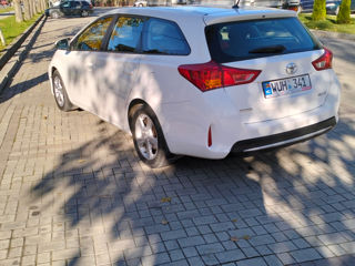 Toyota Auris foto 3