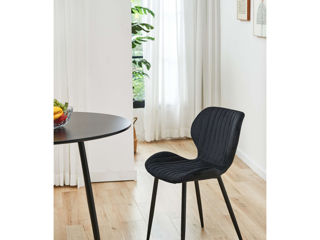 Scaun pentru cafenea ce combină stilul elegant și designul modern cu confortul ridicat