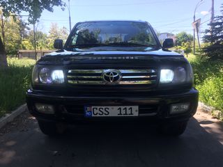 Toyota Land Cruiser foto 2