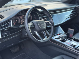 Audi Q8 foto 7