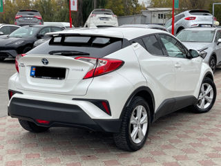 Toyota C-HR foto 4