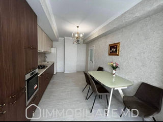 Apartament cu 2 camere, 70 m², Centru, Chișinău foto 8