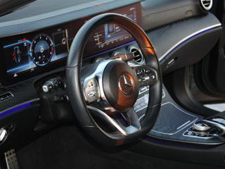 Mercedes E-Class фото 8