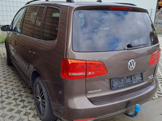 Volkswagen Touran foto 7