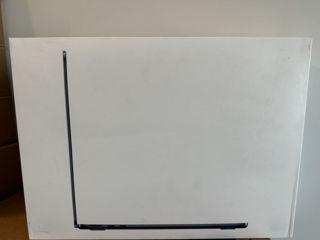 MacBook AIR 13.6 M3 8ГБ SSD 256