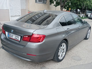 BMW 5 Series foto 3