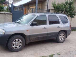 Mazda Tribute foto 3