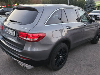 Mercedes GLC foto 7