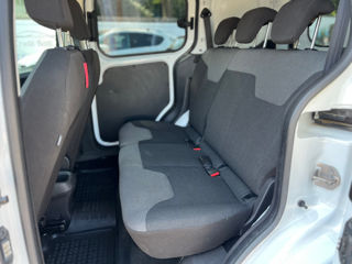 Ford Tourneo Connect foto 12