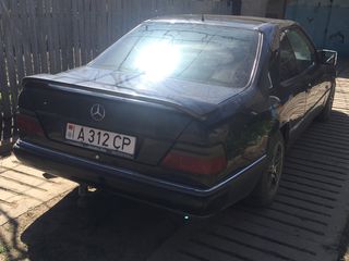 Mercedes Series (W124) foto 4