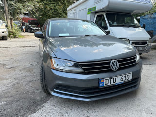 Volkswagen Jetta foto 1