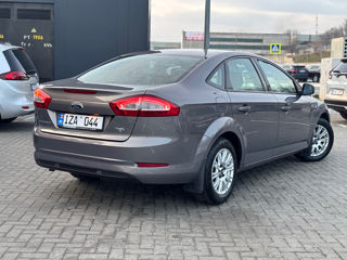 Ford Mondeo foto 4