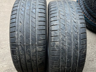 Продам 2 б.у ската 215/45 R18 Dunlop Sp sport maxx