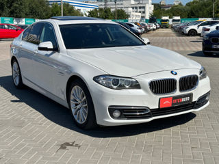 BMW 5 Series foto 3