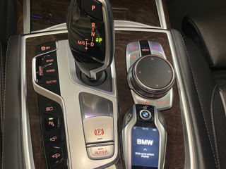 BMW 7 Series foto 7