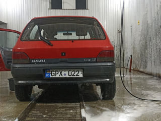 Renault Clio foto 6