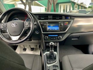 Toyota Auris foto 8