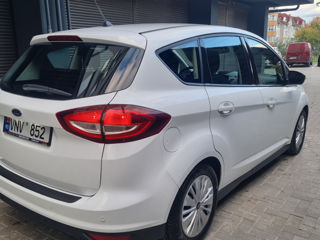 Ford C-Max foto 1