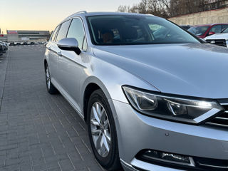 Volkswagen Passat foto 8