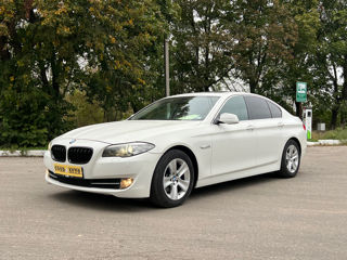 BMW 5 Series foto 5