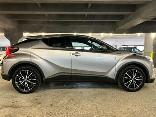 Toyota C-HR foto 2