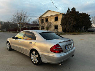 Mercedes E-Class foto 6