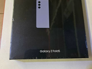 Samsung Galaxy Z Fold 5, 1Tb в коробке. Только 900€