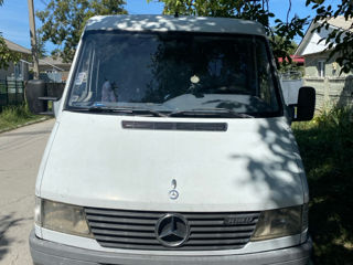 Mercedes Sprinter foto 1